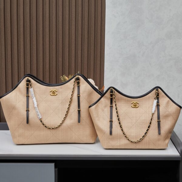 Chic Charm CN Handbag 2561-2160