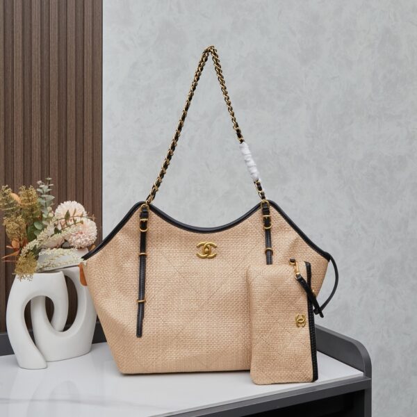 Chic Charm CN Handbag 2561-2160