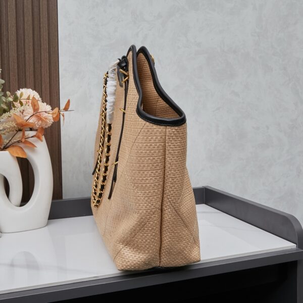 Chic Charm CN Handbag 2561-2160