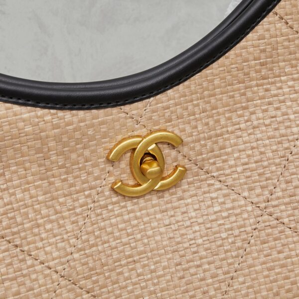 Chic Charm CN Handbag 2561-2160