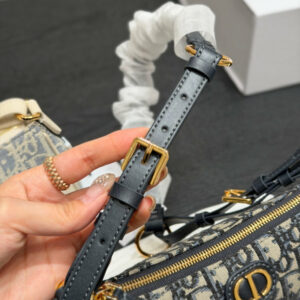 838e28e7 Photoroom result