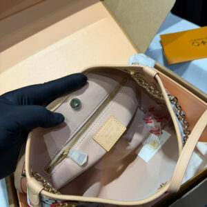 f65390ea Photoroom result