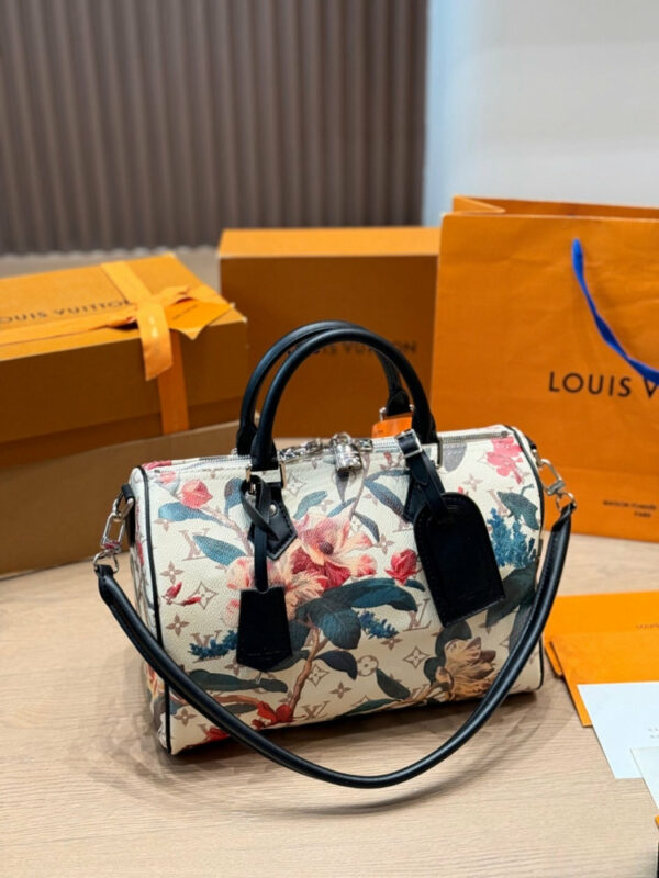 Stylish Fashion Carry LV Handbag LV26316 Stylish Fashion Carry LV Handbag LV26316