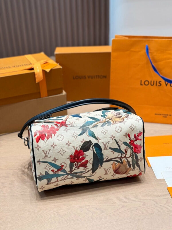 Stylish Fashion Carry LV Handbag LV26316 Stylish Fashion Carry LV Handbag LV26316