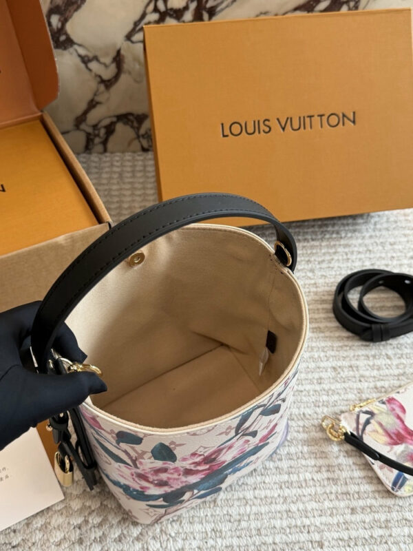 Stylish Fashion Carry LV Handbag LV263216