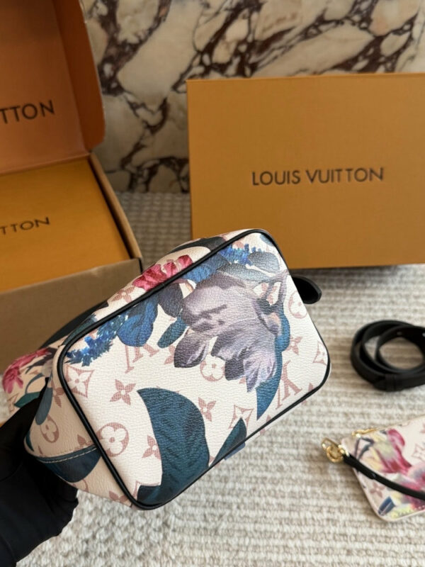 Stylish Fashion Carry LV Handbag LV263216