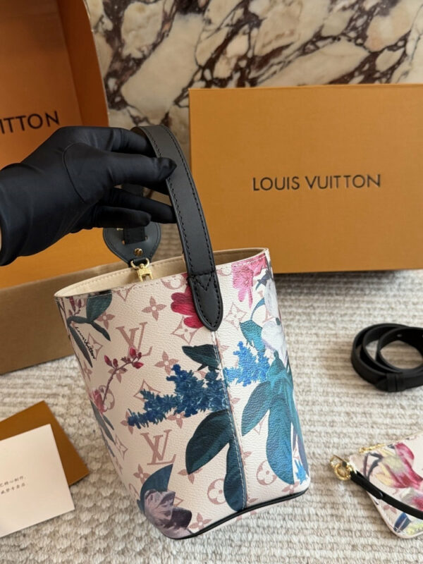 Stylish Fashion Carry LV Handbag LV263216