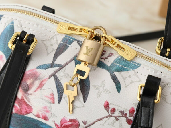 Stylish Fashion Carry L*V Handbag 13086