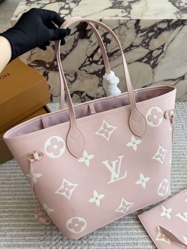 Stylish Fashion Carry LV Handbag LV26396 Stylish Fashion Carry LV Handbag LV26396