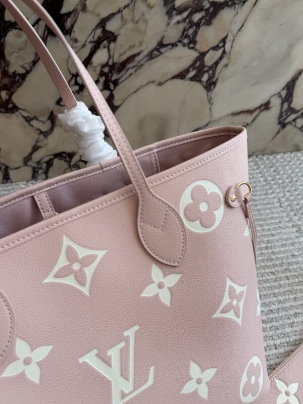Stylish Fashion Carry LV Handbag LV26396 Stylish Fashion Carry LV Handbag LV26396