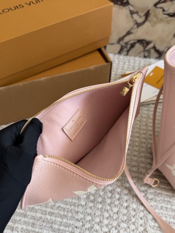 Stylish Fashion Carry LV Handbag LV26396 Stylish Fashion Carry LV Handbag LV26396