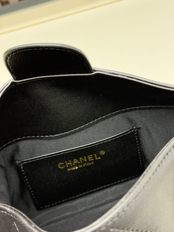 Chic Charm CN Handbag 07083