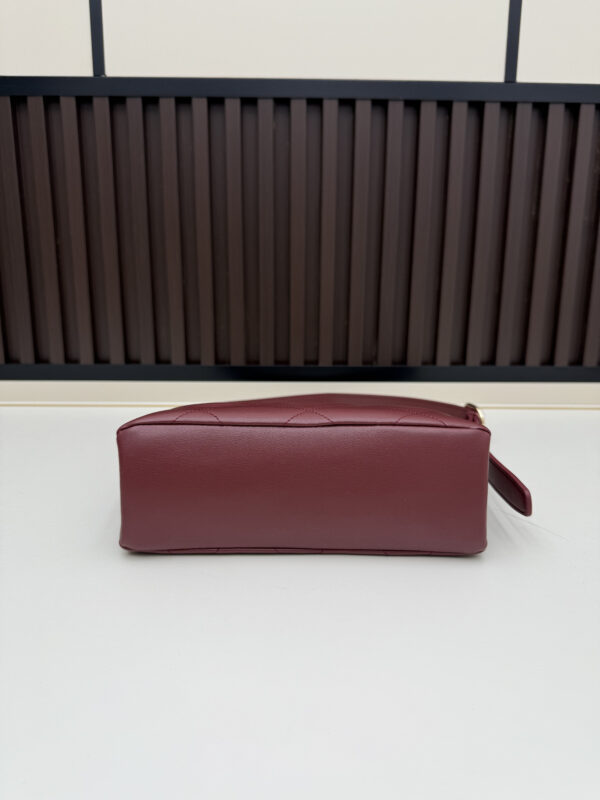 Chic Charm CN Handbag 07083