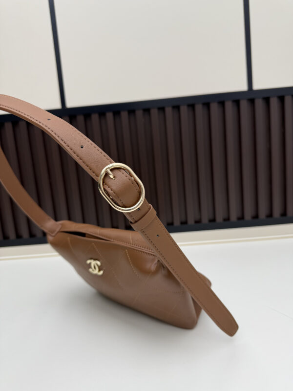 Chic Charm CN Handbag 07083