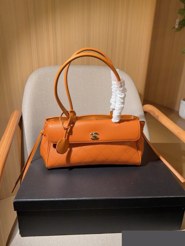 Stylish Fashion Carry CN Handbag CC263410