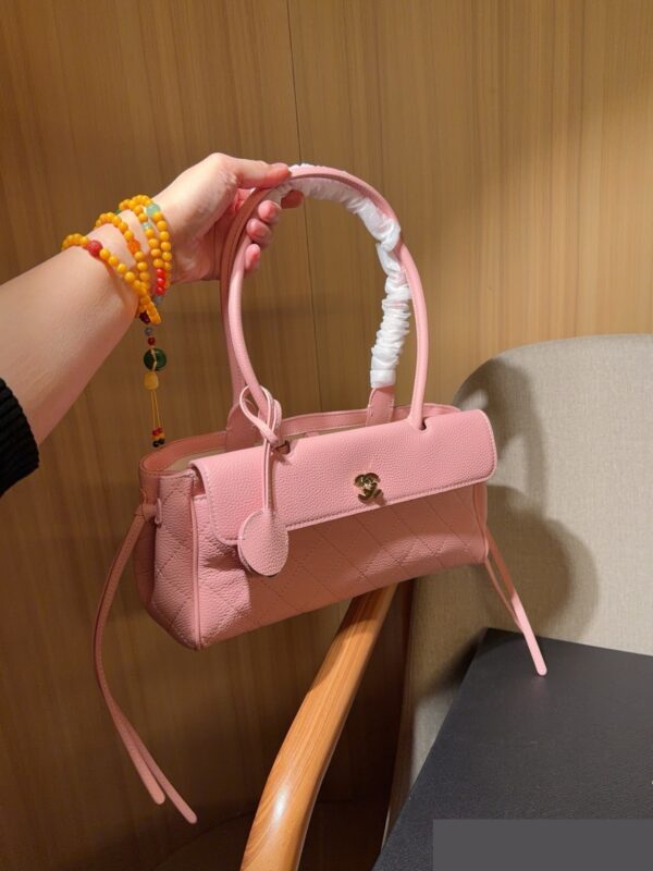 Stylish Fashion Carry CN Handbag CC263410