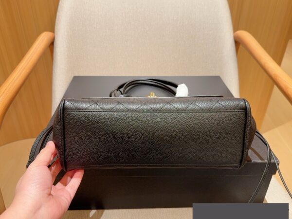 Stylish Fashion Carry CN Handbag CC263410