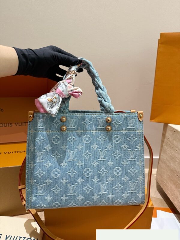 Stylish Fashion Carry LV Handbag LV26335