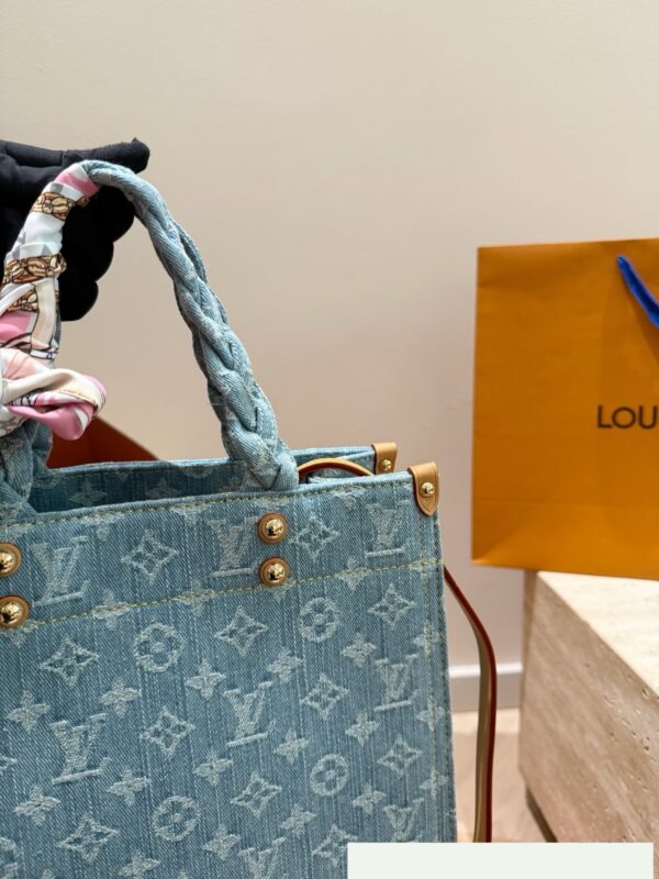 Stylish Fashion Carry LV Handbag LV26335