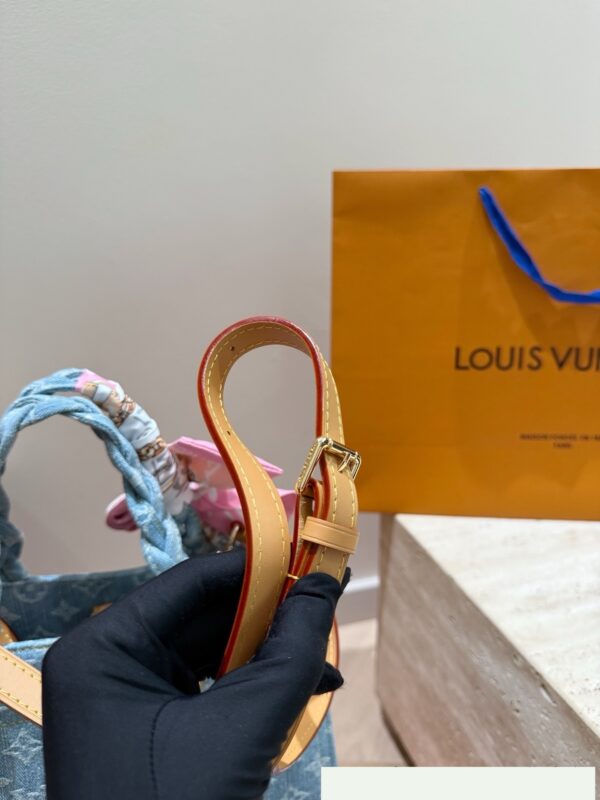 Stylish Fashion Carry LV Handbag LV26335
