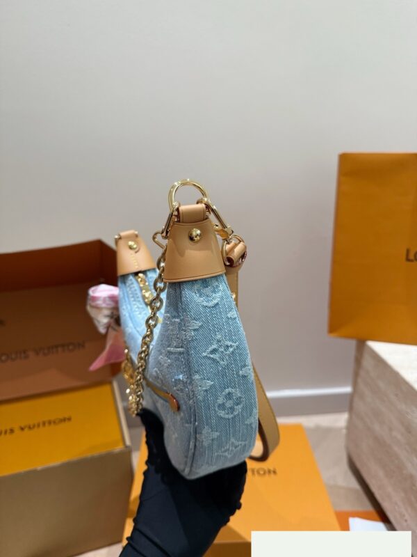 Stylish Fashion Carry LV Handbag LV26334 Stylish Fashion Carry LV Handbag LV26334