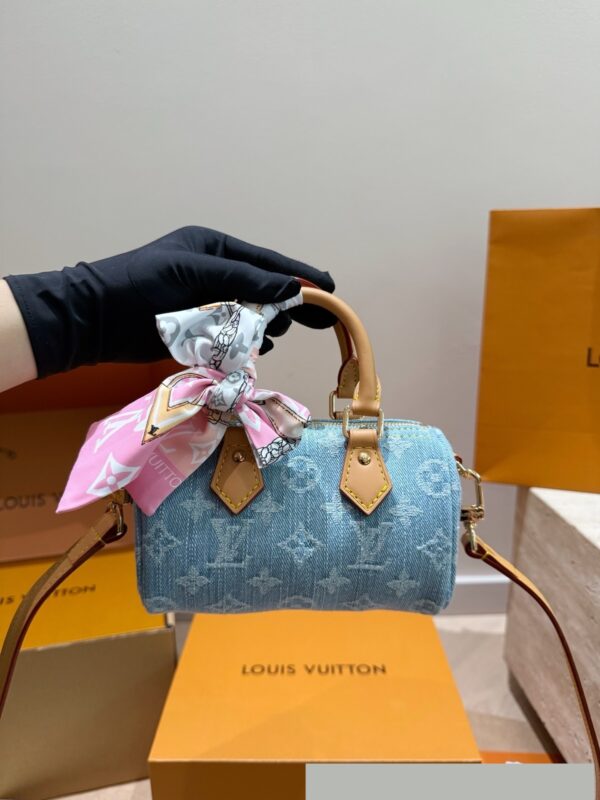 Stylish Fashion Carry LV Handbag LV26332