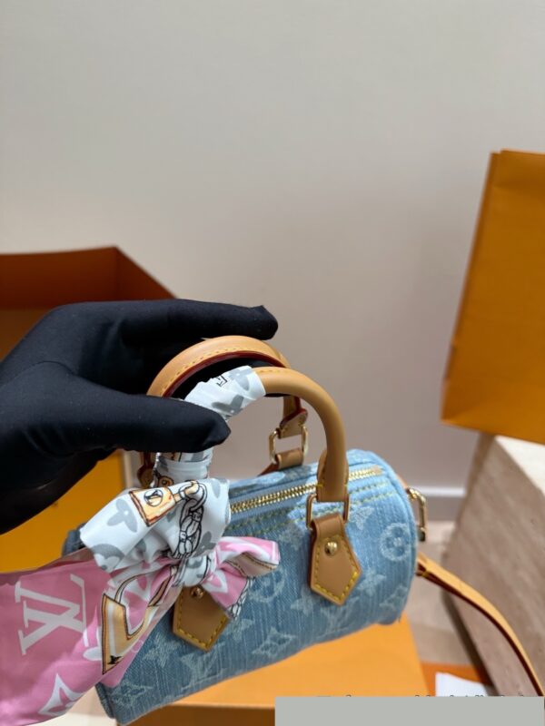 Stylish Fashion Carry LV Handbag LV26332