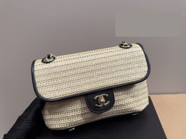 Stylish Fashion Carry CN Handbag CC263156