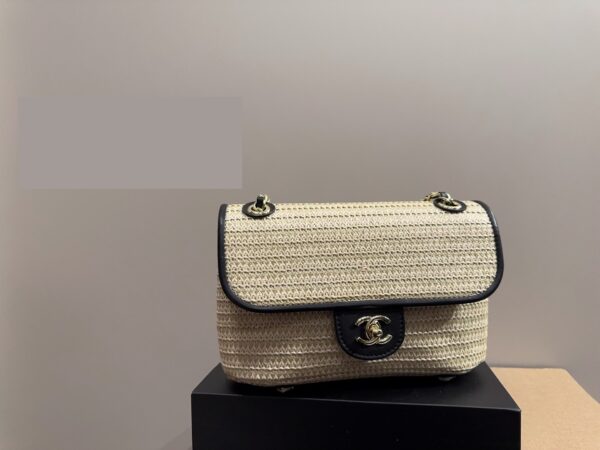 Stylish Fashion Carry CN Handbag CC263156