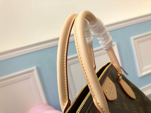 LV Turenne MM Monogram Canvas, Shoulder Bags for Women M48814 LV Turenne MM Monogram Canvas, Shoulder Bags for Women M48814