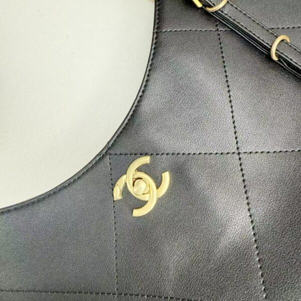 Chic Charm CN Handbag 94305.1