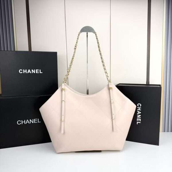 Chic Charm CN Handbag 94305.1