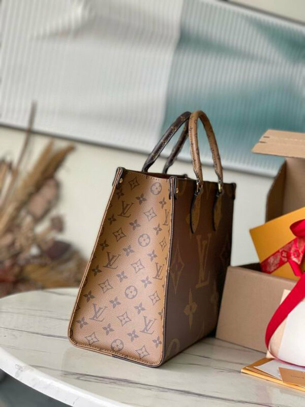 LV OnTheGo MM Monogram And Monogram Reverse Canvas For Women, Shoulder Bags M45321 LV OnTheGo MM Monogram And Monogram Reverse Canvas For Women, Shoulder Bags M45321