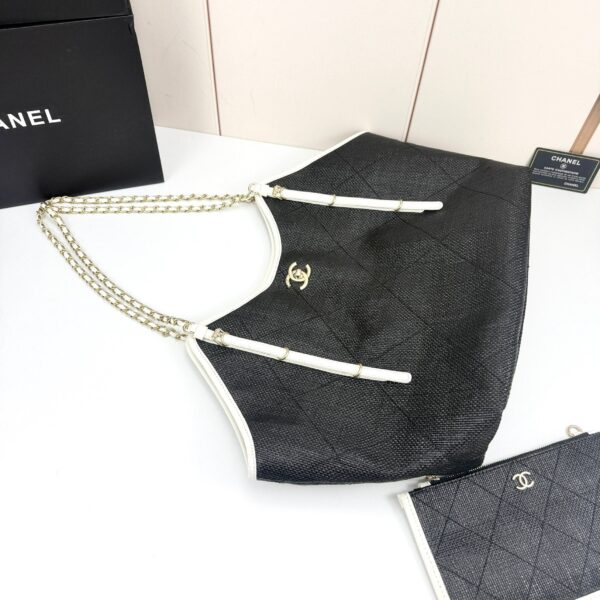 Chic Charm CN Handbag 94305