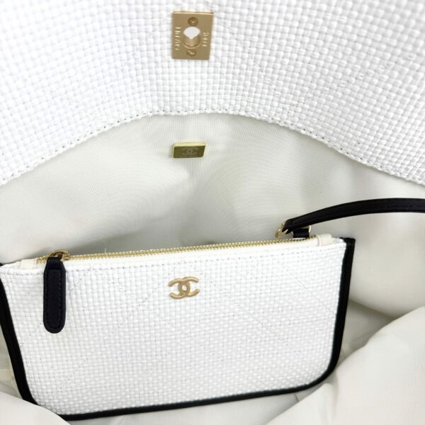 Chic Charm CN Handbag 94305
