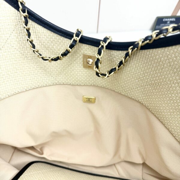 Chic Charm CN Handbag 94305