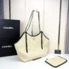 Chic Charm CN Handbag 94305