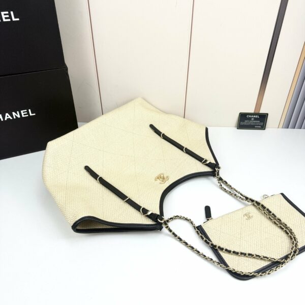 Chic Charm CN Handbag 94305