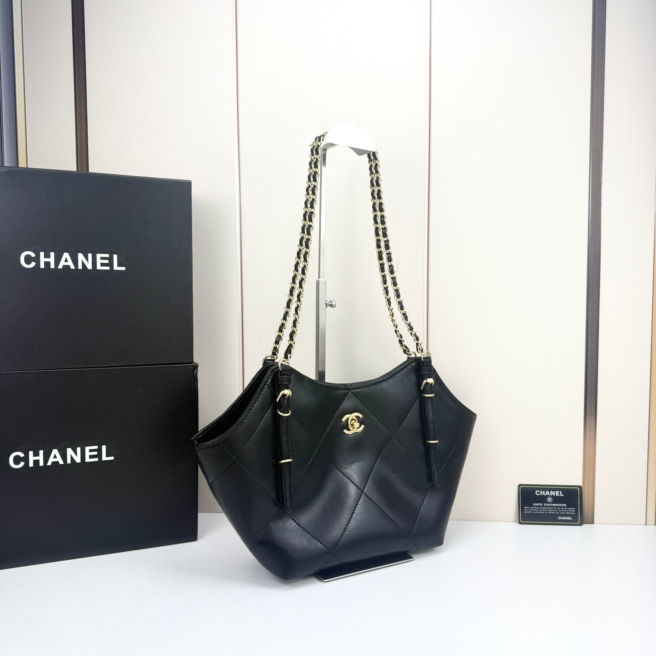 Luxury CN Handbag 8818.1 Luxury CN Handbag 8818.1