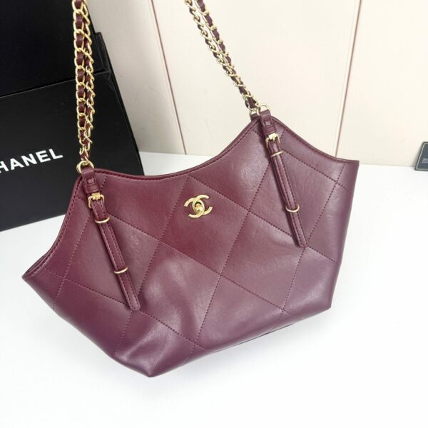 Chic Charm CN Handbag 8818.1