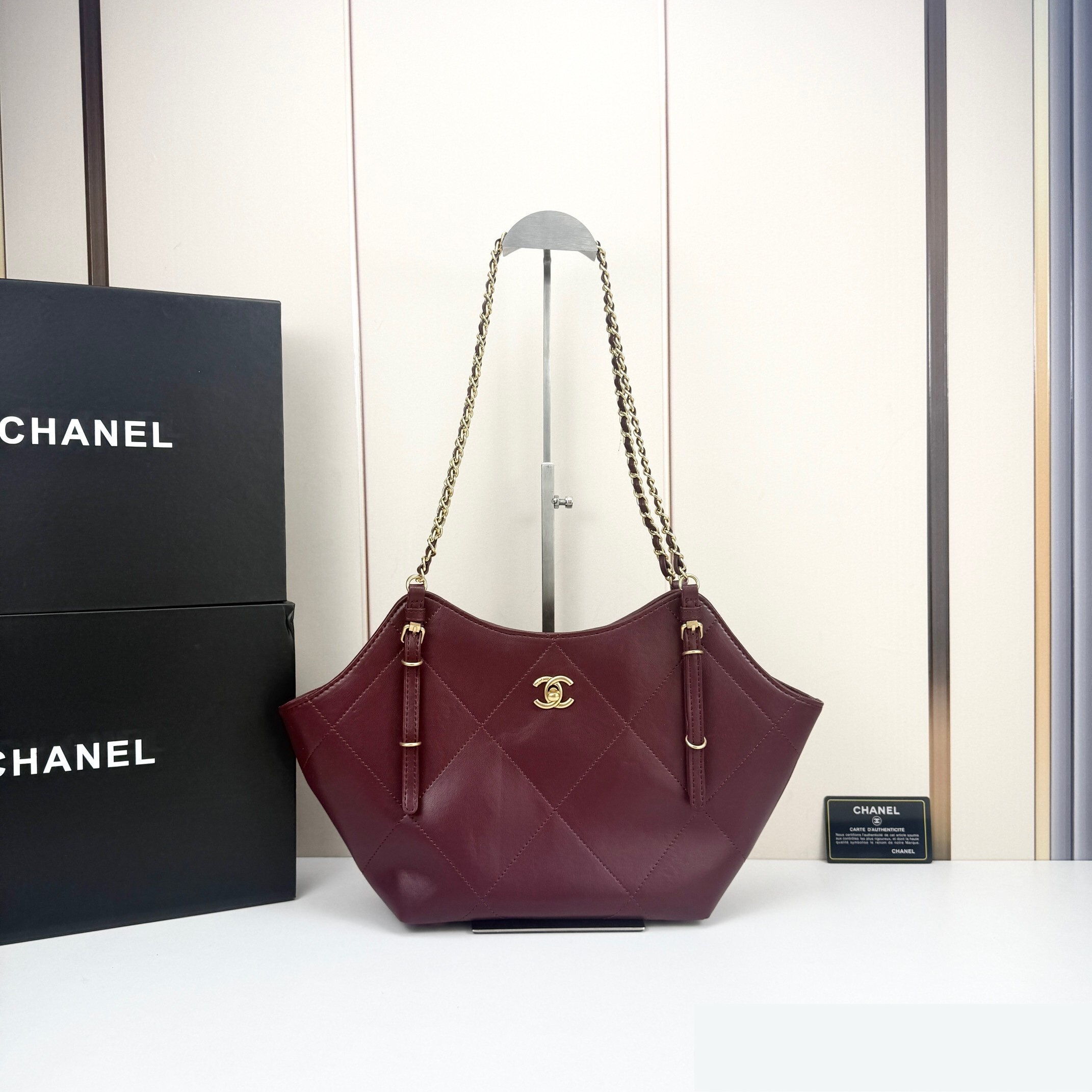 Luxury CN Handbag 8818.1 Luxury CN Handbag 8818.1