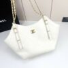 Chic Charm CN Handbag 8818.1