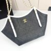 Chic Charm CN Handbag 8818