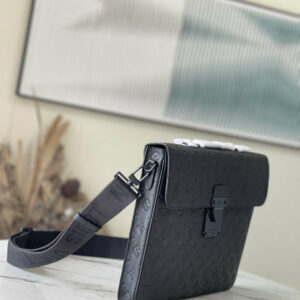 LV S-Lock Briefcase Taurillon Monogram Black For Men M20835 2 cd56a25f result