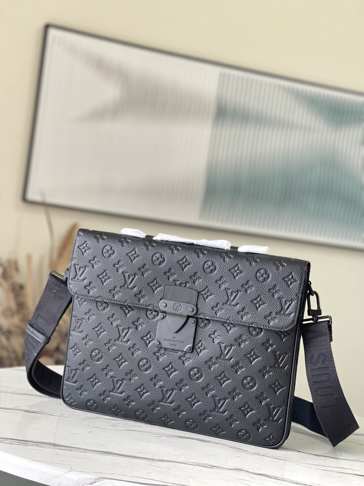 LV S-Lock Briefcase Taurillon Monogram Black For Men M20835 LV S-Lock Briefcase Taurillon Monogram Black For Men M20835