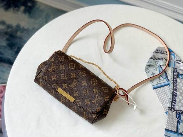 LV Favorite PM Monogram Canvas, Shoulder and Crossbody Bags for Women M40717 LV Favorite PM Monogram Canvas, Shoulder and Crossbody Bags for Women M40717