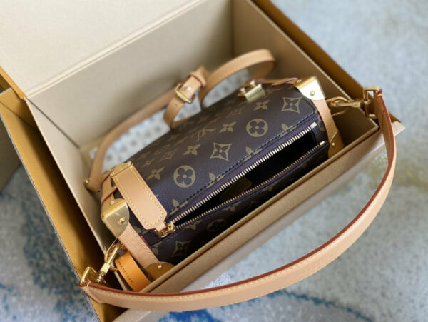 LV Side Trunk MM Monogram Canvas For Women M46358 LV Side Trunk MM Monogram Canvas For Women M46358