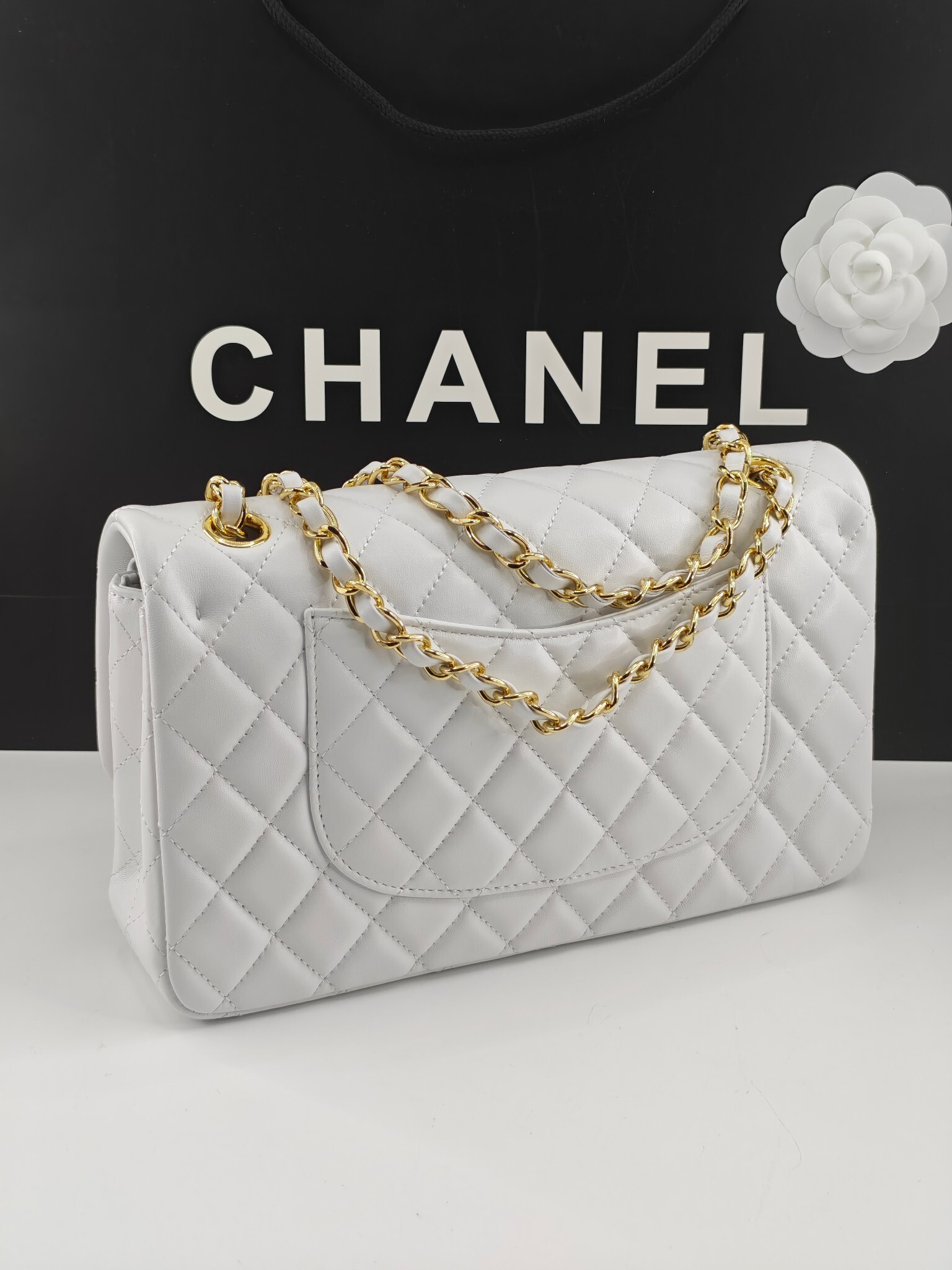 CN Classic Handbag Gold Toned Hardware White For Women A01112 CN Classic Handbag Gold Toned Hardware White For Women A01112