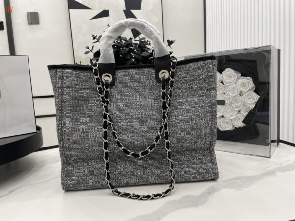CN Deauville Tote Bag in Raffia Canvas, Black/White for Women CN Deauville Tote Bag in Raffia Canvas, Black/White for Women