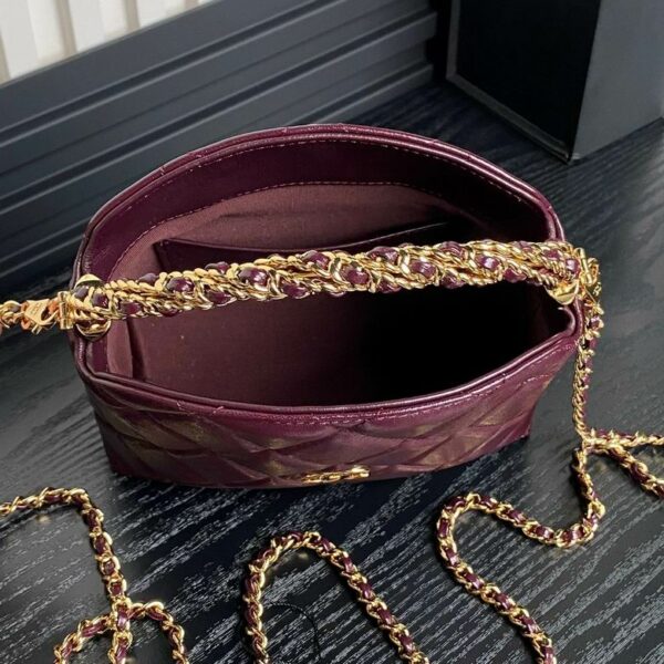 CN Clutch With Chain Burgundy For Women AP4189-B17675-NZG79